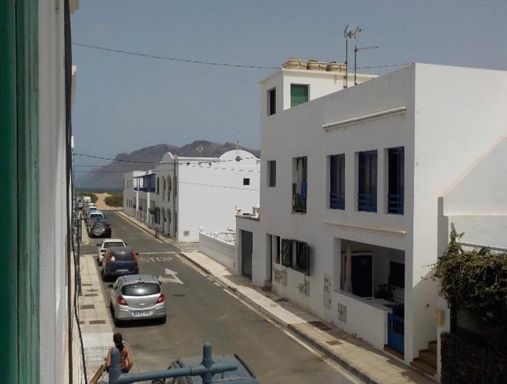 Coqueto Apto Eila 100 Metros Playa Wifi Apartment Famara Luaran gambar